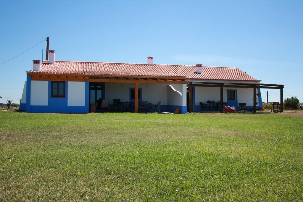 הוילה זמבוז'יירה דו מאר Monte Da Baia Do Tonel מראה חיצוני תמונה